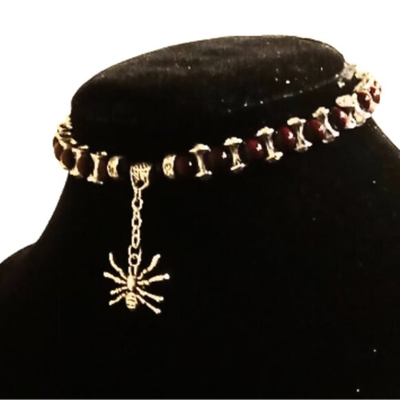 Along Came A Spider Beaded Bracelet - Picture 4 of 6